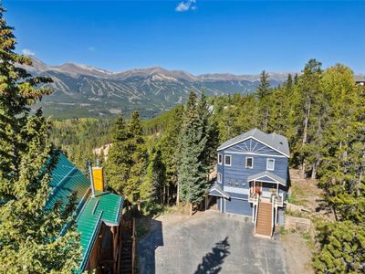 Property with views of mountains, plenty of parking. | Image 2