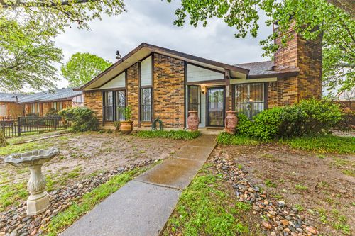 10311 Woodlot Dr, Dallas, TX, 75217-3566 | Card Image