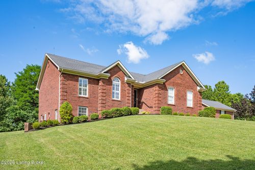 2700 Sycamore Run Ct, La Grange, KY, 40031-7554 | Card Image