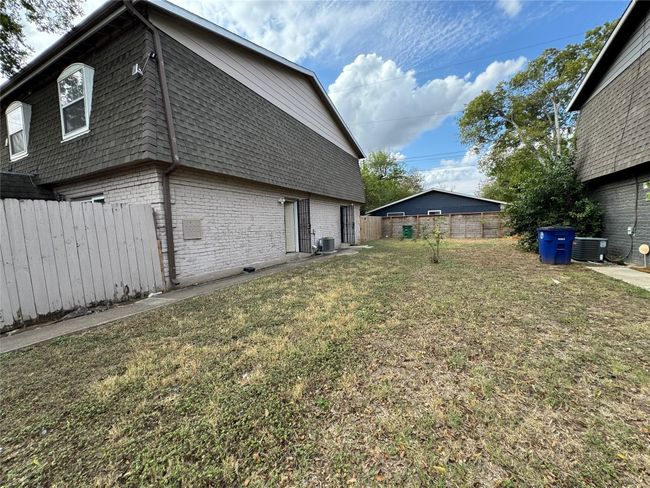 APT-101 - 4902 W Wind Trl, Home with 1 bedrooms, 2 bathrooms and 1 parking in Austin TX | Image 18