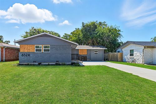 6524 Davidson St, Richland Hills, TX, 76118-7214 | Card Image