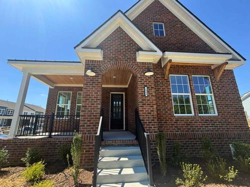 2000 Ruby Mae Dr, Antioch, TN, 37013-5872 | Card Image