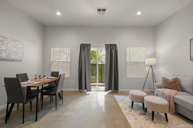 3 - 1002 Morningside Dr, Townhouse with 3 bedrooms, 3 bathrooms and null parking in Terrell Hills TX | Image 14