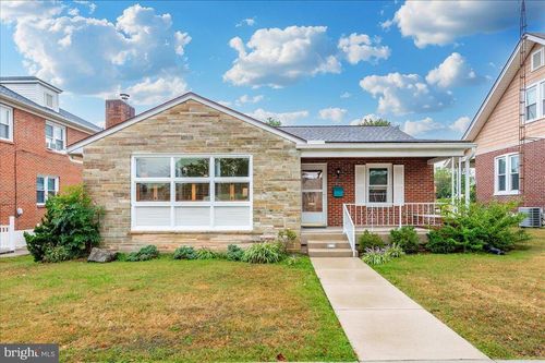 228 Bryan Pl, HAGERSTOWN, MD, 21740-4533 | Card Image