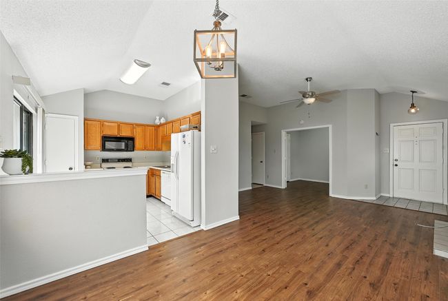 1450 Hampton Rd, House other with 3 bedrooms, 2 bathrooms and null parking in Grapevine TX | Image 7