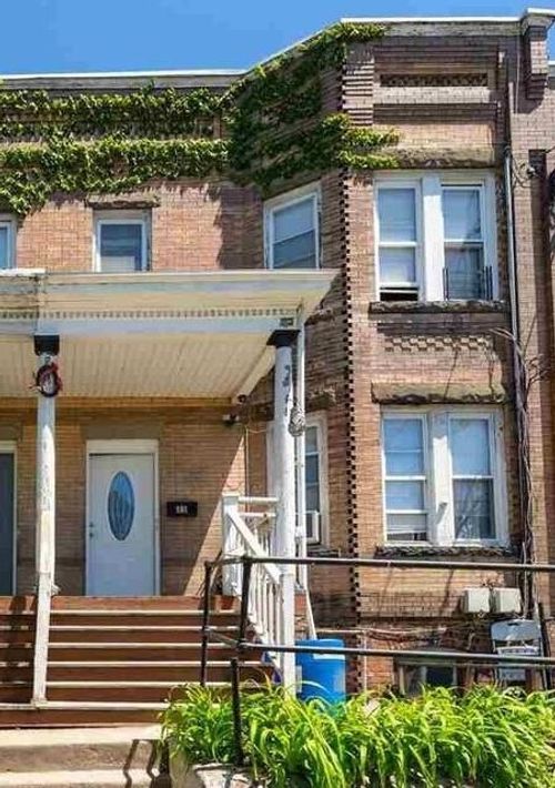 2-35 47th St, Bayonne, NJ, 07002-4004 | Card Image