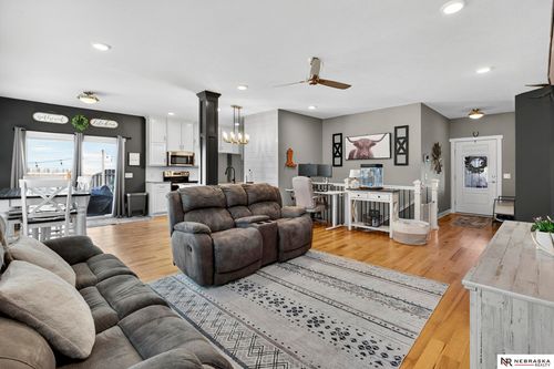 413 Eastwood Dr, Louisville, NE, 68037-6093 | Card Image