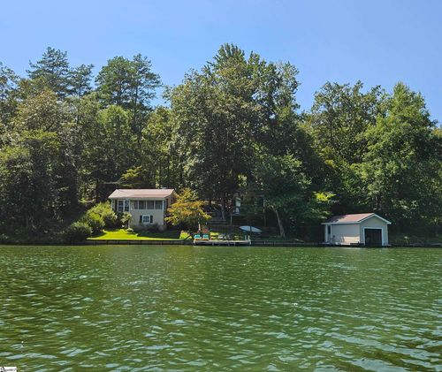 749 Red Oak Drive, Tamassee, SC, 29686 | Card Image