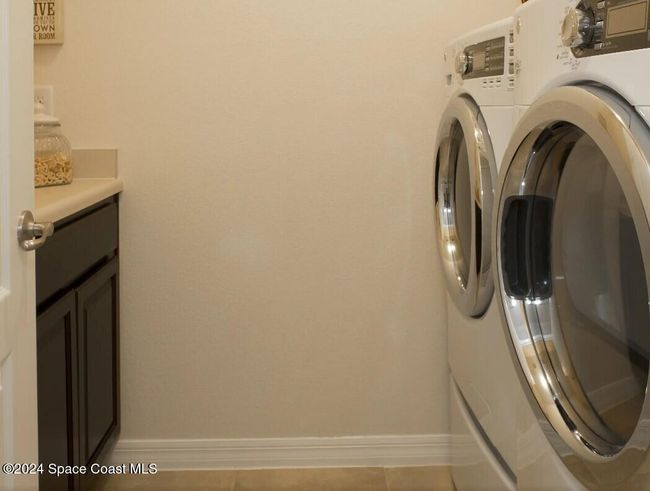 Model home - actual features may vary. | Image 14