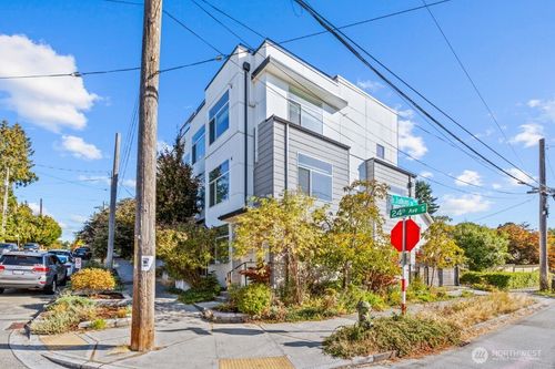 1128 24th Ave S, Seattle, WA, 98144-3037 | Card Image