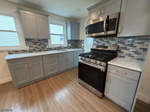 3-21 Hensler St, Newark, NJ, 07105-6429 | Card Image