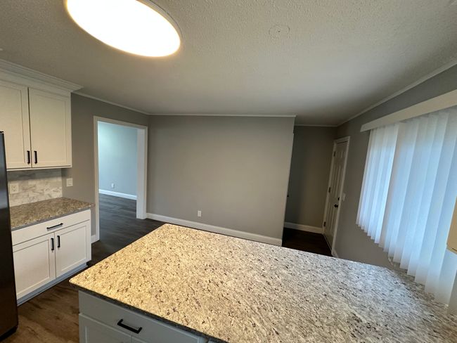 24739 Middlebelt Rd, House other with 3 bedrooms, 3 bathrooms and null parking in Farmington Hills MI | Image 7