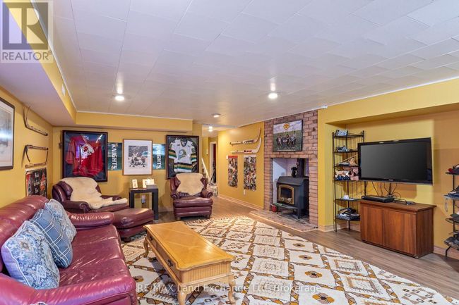 14519 Elginfield Rd, House other with 3 bedrooms, 3 bathrooms and 10 parking in Lucan ON | Image 31