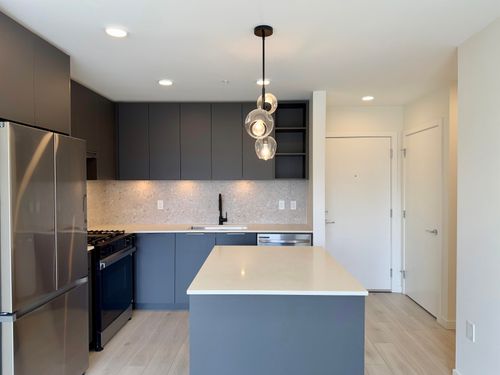 7936 206 St, Langley, BC, V2Y3X8 | Card Image