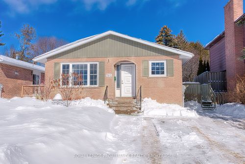 782 Cedarwood Dr, Kingston, ON, K7P1M7 | Card Image