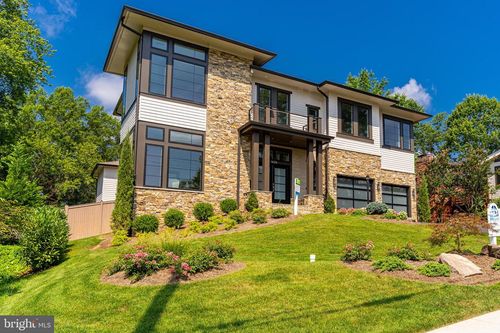 7205 Bayside Ct, MCLEAN, VA, 22101-5001 | Card Image