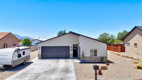 2327 Par Drive, Cortez, CO, 81321 | Card Image