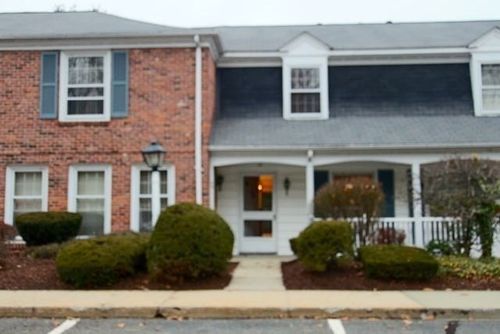 36-36 Williamsburg Dr, Springfield, MA, 01108-3132 | Card Image