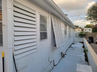 1711 Jackson St, House other with 3 bedrooms, 2 bathrooms and null parking in Hollywood FL | Image 3