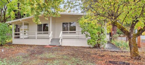 335 Tavis Dr, Merlin, OR, 97532-8828 | Card Image