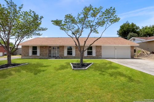 5534 Castle Way, San Antonio, TX, 78218-2815 | Card Image