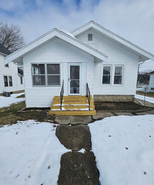 409 E 5th St, Rock Falls, IL, 61071-1706 | Card Image