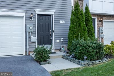 577 Thumper Drive, Townhouse with 3 bedrooms, 2 bathrooms and null parking in RANSON WV | Image 3