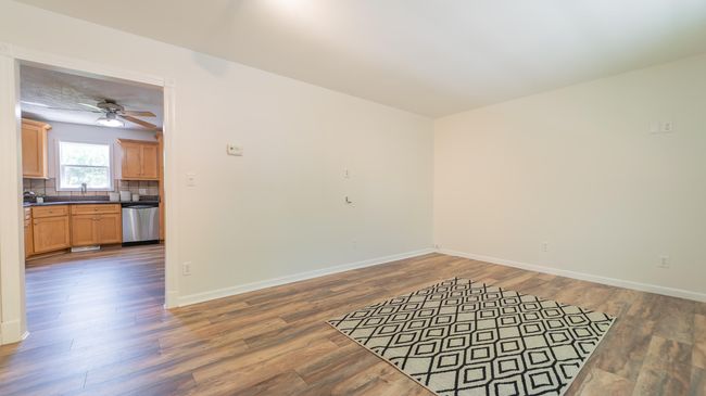 Access to Kitchen | Image 7