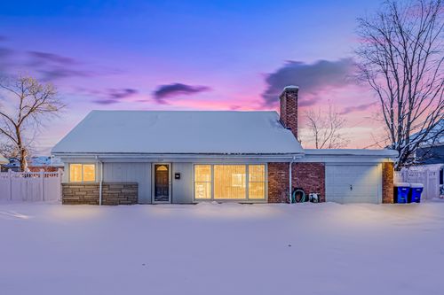 3225 Illinois Rd, Wilmette, IL, 60091-1142 | Card Image