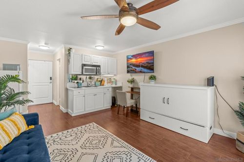 103-1021 Scott St, San Diego, CA, 92106-3049 | Card Image