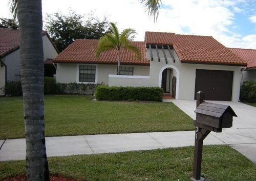31 Columbia Ct, Deerfield Beach, FL, 33442-9118 | Card Image