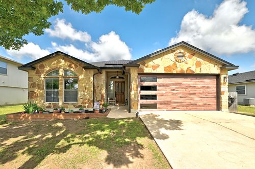 105 Lidell St, Hutto, TX, 78634-5365 | Card Image