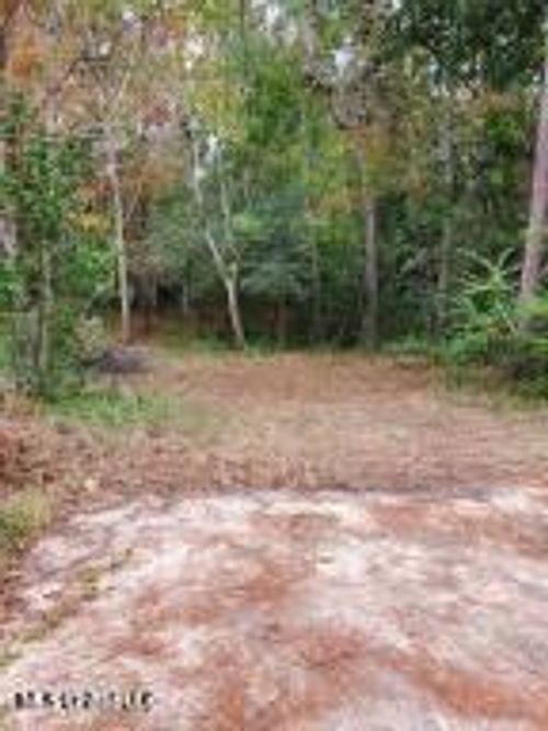 2023 Sandpiper Ln, Gautier, MS, 39553-7057 | Card Image