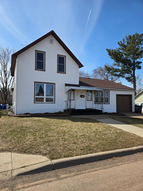 545 2nd St Se, Pine City, MN, 55063-1741 | Card Image