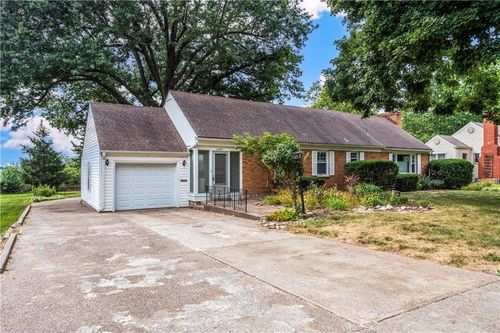 11309 E 78th Ter, Raytown, MO, 64138-2428 | Card Image