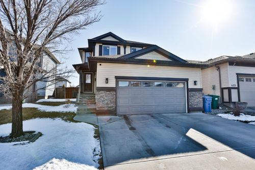 437 Twinriver Rd W, Lethbridge, AB, T1J3Y9 | Card Image
