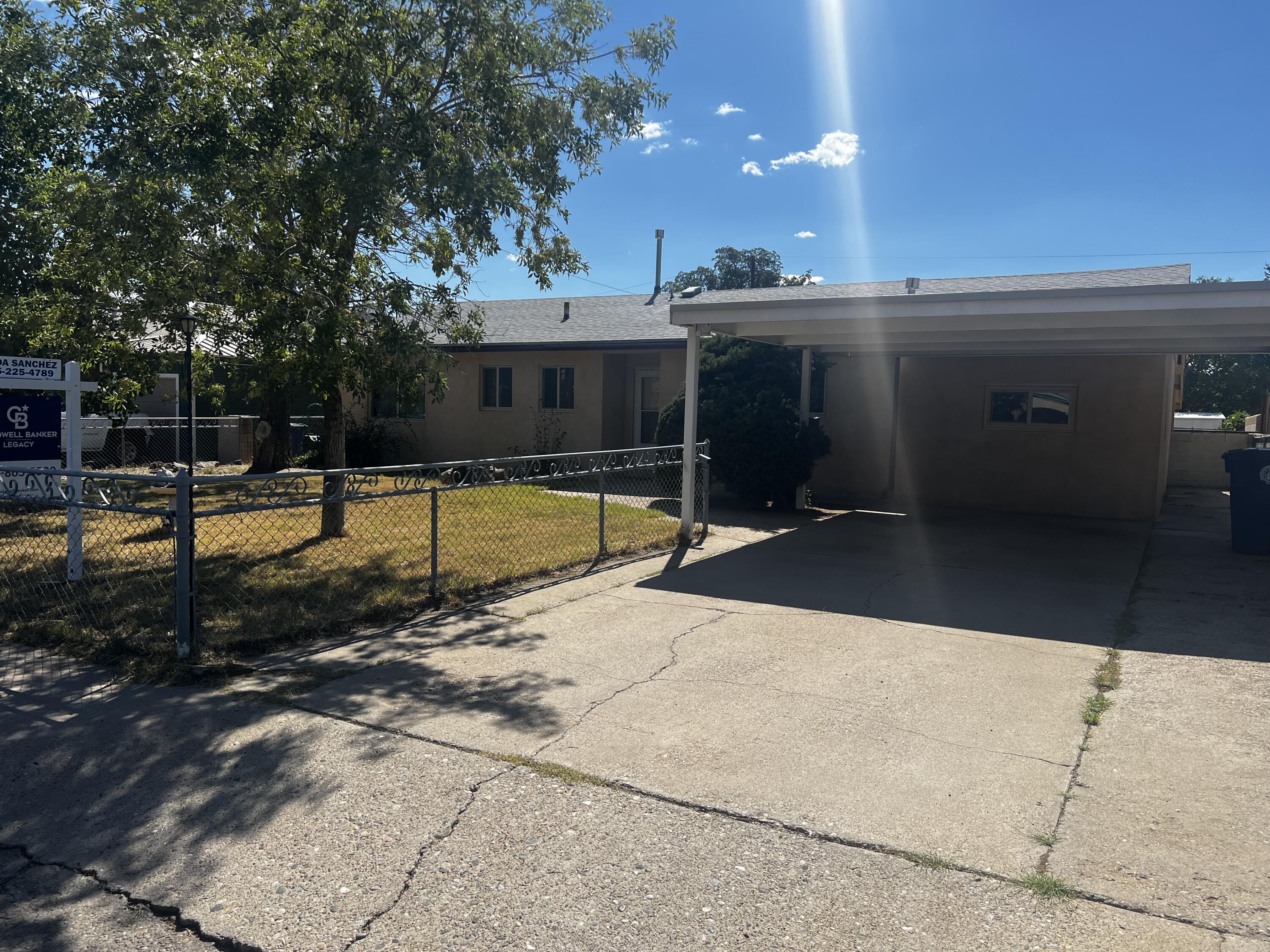 Espanola St, Albuquerque, NM 87110