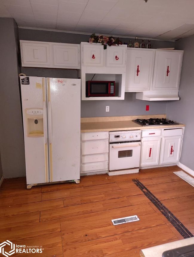 405 2 Nd St, Home with 1 bedrooms, 1 bathrooms and null parking in Griswold IA | Image 8