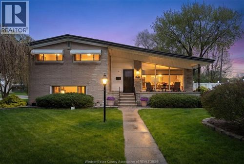 452 Carling Cres, Windsor, ON, N8S3Y1 | Card Image