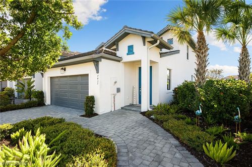 7437 Rockefeller Dr, NAPLES, FL, 34119-9849 | Card Image