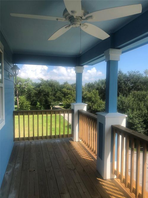 1101 4th St, Seabrook, TX, 77586-3809 | Card Image