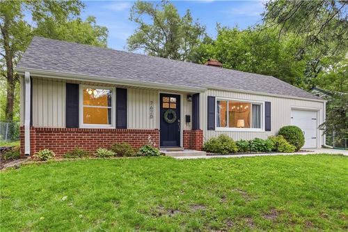 7620 Rainbow Dr, Prairie Village, KS, 66208-3653 | Card Image