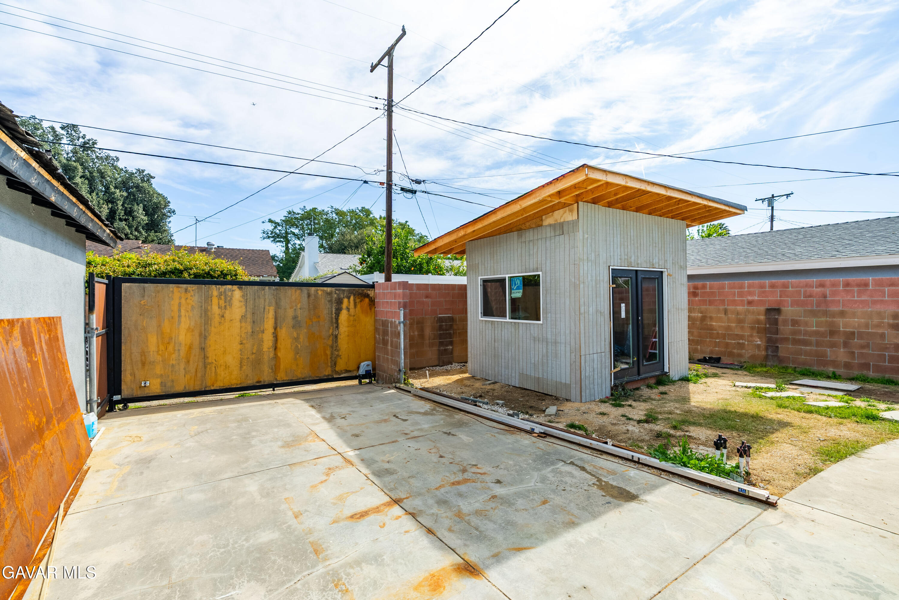 Residential in Canoga Park 3