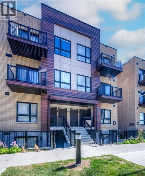 d13-10 Palace St, Kitchener, ON, N2E0J3 | Card Image