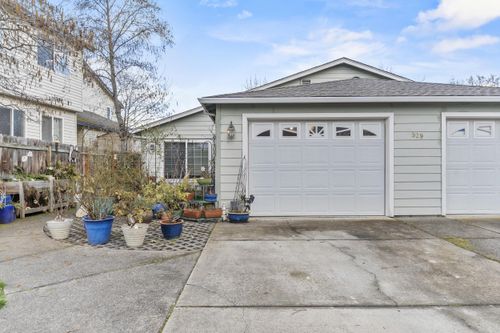 a-529 Tulipan Way, Talent, OR, 97540-9308 | Card Image