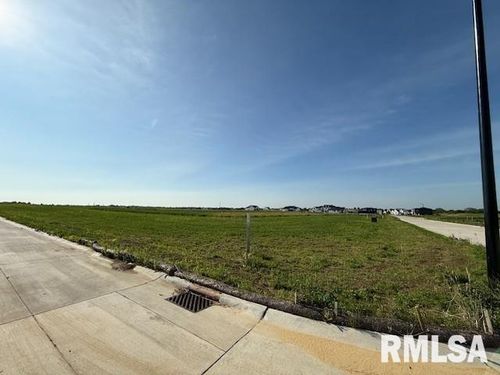 6293 Meyer, Bettendorf, IA, 52722 | Card Image