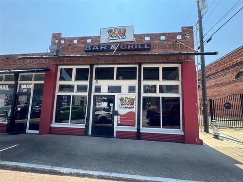 210-201 W 6th St, Ferris, TX, 75125 | Card Image