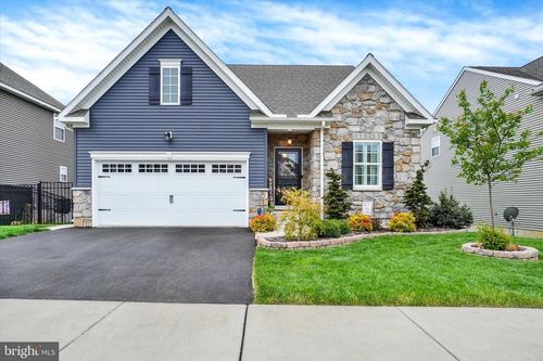 2703 Alperton Dr, YORK, PA, 17402-8565 | Card Image