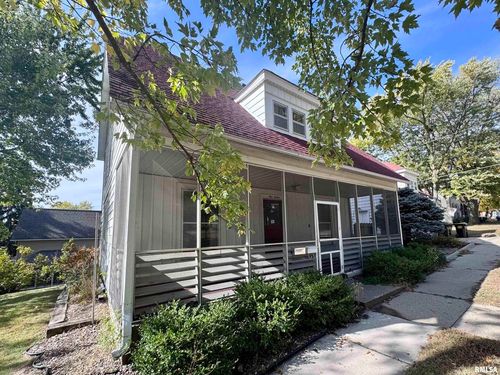 916 7th St, Fulton, IL, 61252-1418 | Card Image