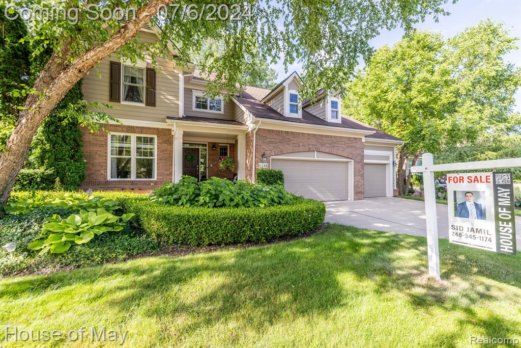 Strawberry Cir, Commerce Township, MI 48382
